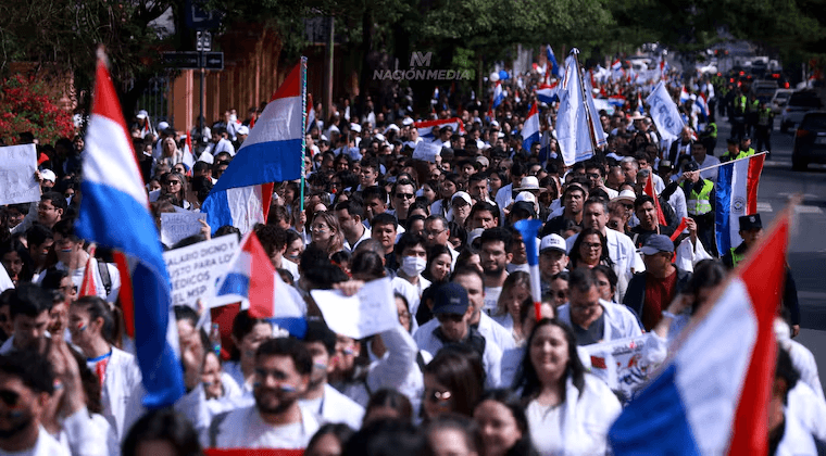 Médicos salieron sin acuerdo y confirman que la huelga continúa
