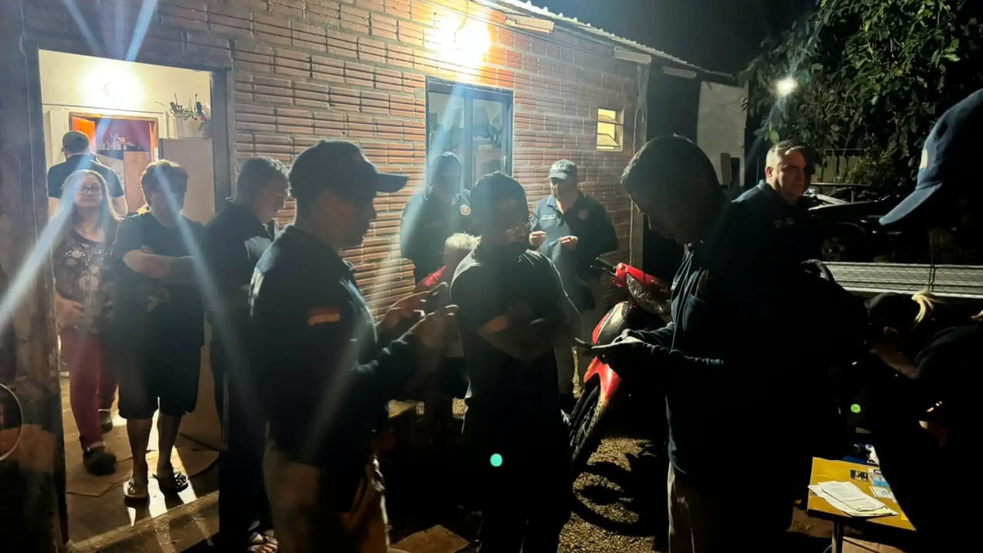 Caen en Paraguay a cinco presuntos integrantes de red de ciberestafa con criptomonedas Caen en Paraguay a cinco presuntos integrantes de red de ciberestafa con criptomonedas