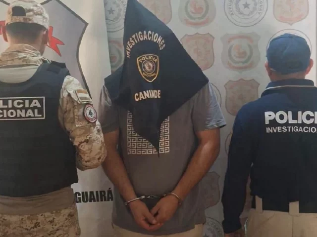 Cae presunto miembro de banda tras millonario robo en depósito de transportadora en Saltos del Guairá Cae presunto miembro de banda tras millonario robo en depósito de transportadora en Saltos del Guairá