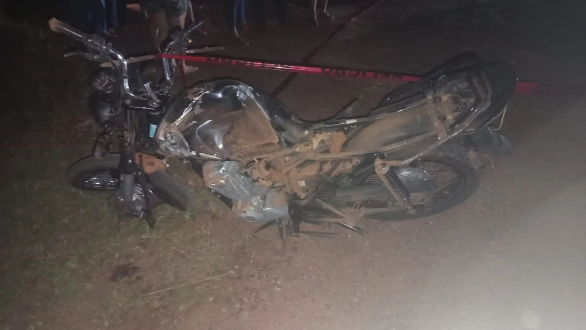 Joven y adolescente a bordo de motocicleta fallecen tras accidente sobre la ruta PY22