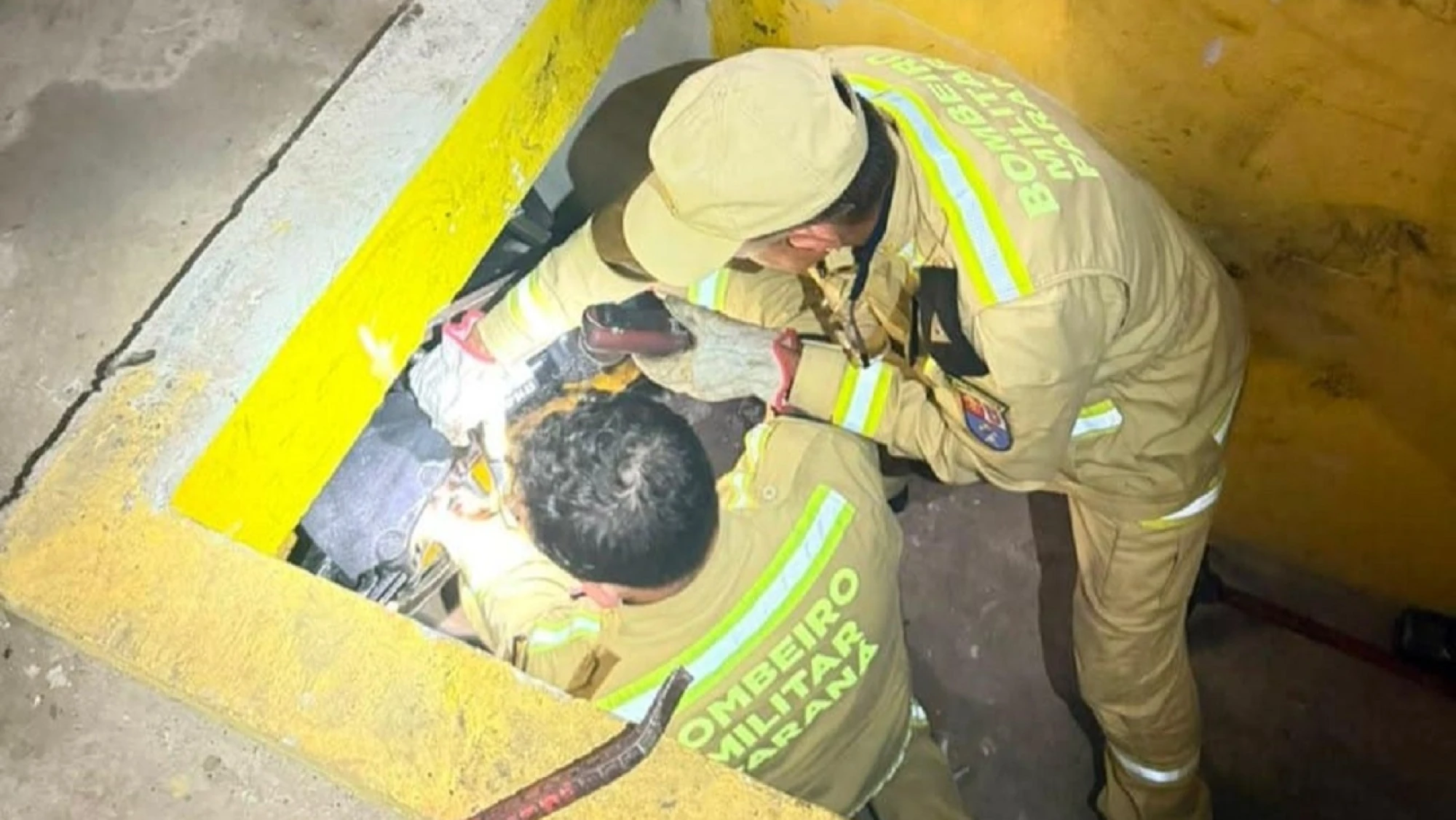 Hallan túnel utilizado para mover mercaderías de contrabando desde Paraguay Hallan túnel utilizado para mover mercaderías de contrabando desde Paraguay