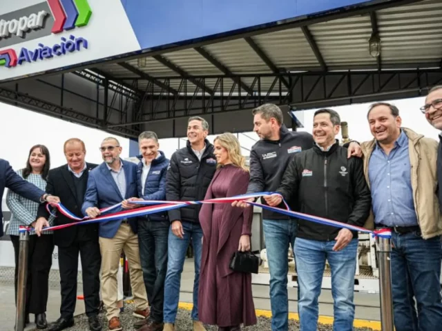 Petropar anuncia ingreso al mercado de combustibles de aviación