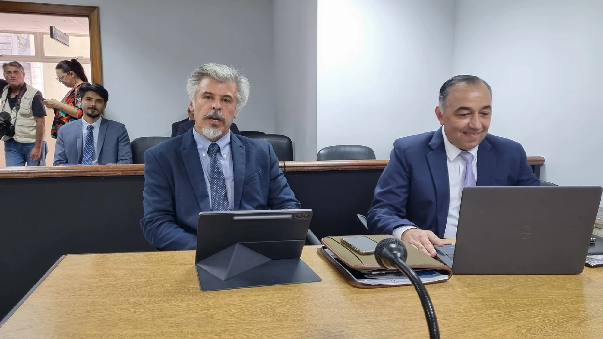 Solicitan “seguridad urgente” para fiscales tras polémica con Arnaldo Giuzzio en juicio oral y público