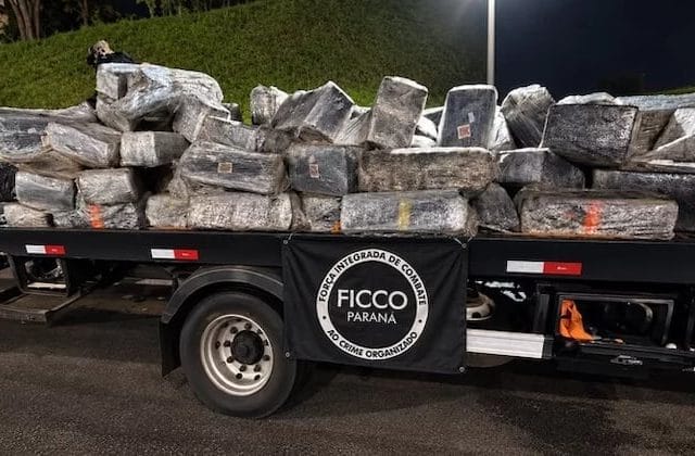 Cuatro paraguayos detenidos y más de 3 toneladas de marihuana incautadas en Brasil Cuatro paraguayos detenidos y más de 3 toneladas de marihuana incautadas en Brasil