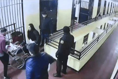 Hugo Javier fue agredido en su celda y pagó G. 35.000 para que no lo maten, según abogado
