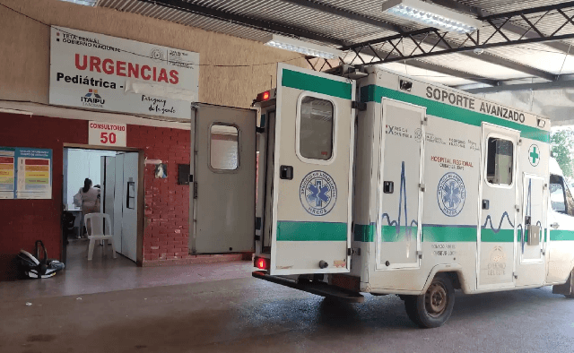 Trasladan a bebés de la sala de neonatología del hospital de Ciudad del Este por invasión de pulgas