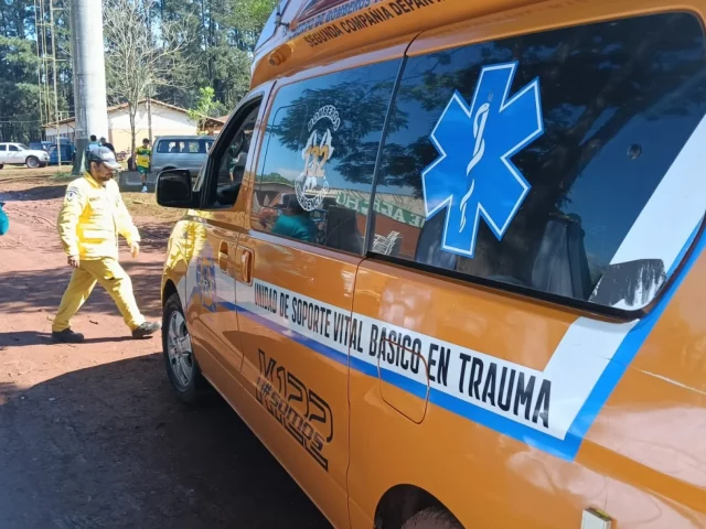 Hospitalizan a 12 alumnos por desmayarse en una escuela tras desayunar