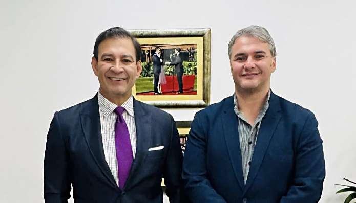 «Sería un lujo que el senador Ovelar presida el Partido Colorado», afirma Marcos Benítez