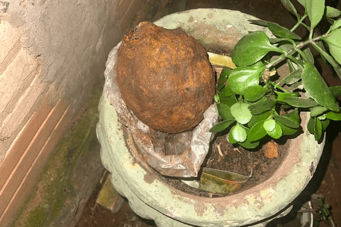 Hombre encontró dos granadas en Ypacaraí y se las llevó a su casa Hombre encontró dos granadas en Ypacaraí y se las llevó a su casa