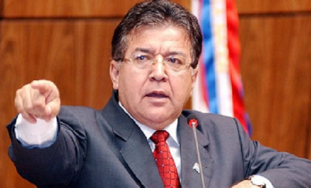 Nicanor advierte que el Gobierno de Peña puede costarle a la ANR Nicanor advierte que el Gobierno de Peña puede costarle a la ANR